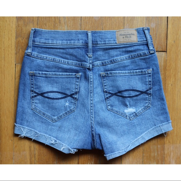 Abercrombie & Fitch denim mid-rise shorts size 0 - Picture 2 of 4